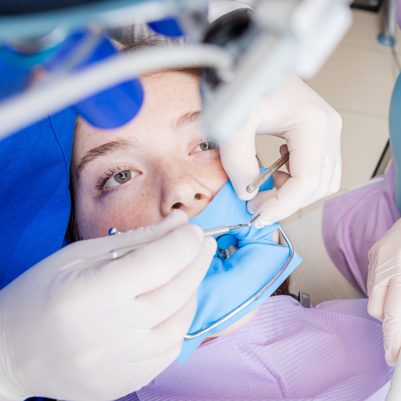 Ripara e conserva il tuo sorriso con trattamenti di odontoiatria conservativa a Roma EUR
