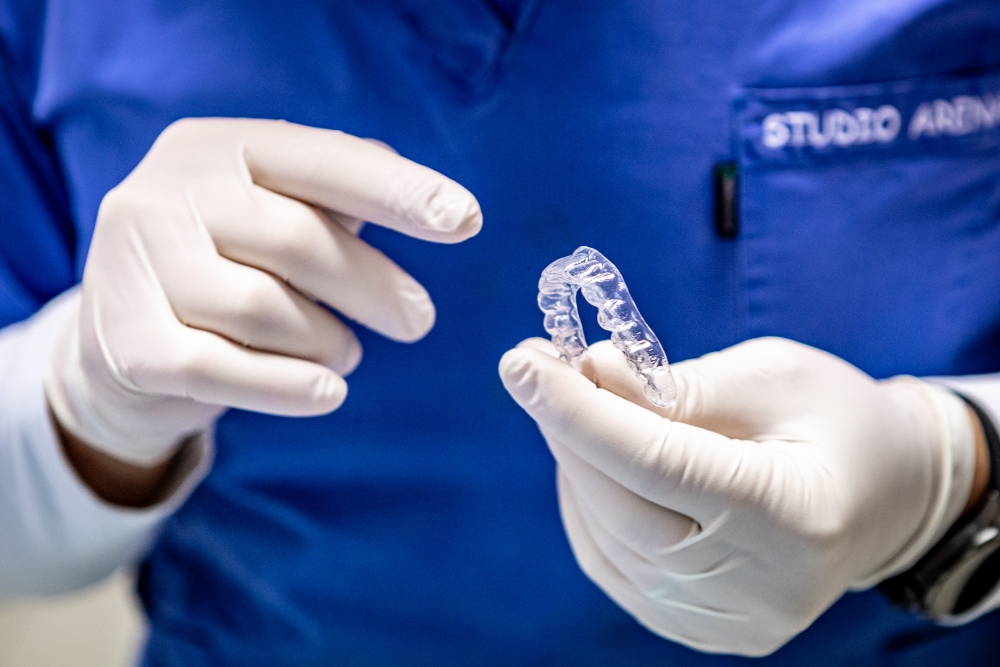 Ortodonzia invisibile: allinea i denti in modo discreto e confortevole con soluzioni trasparenti e personalizzate