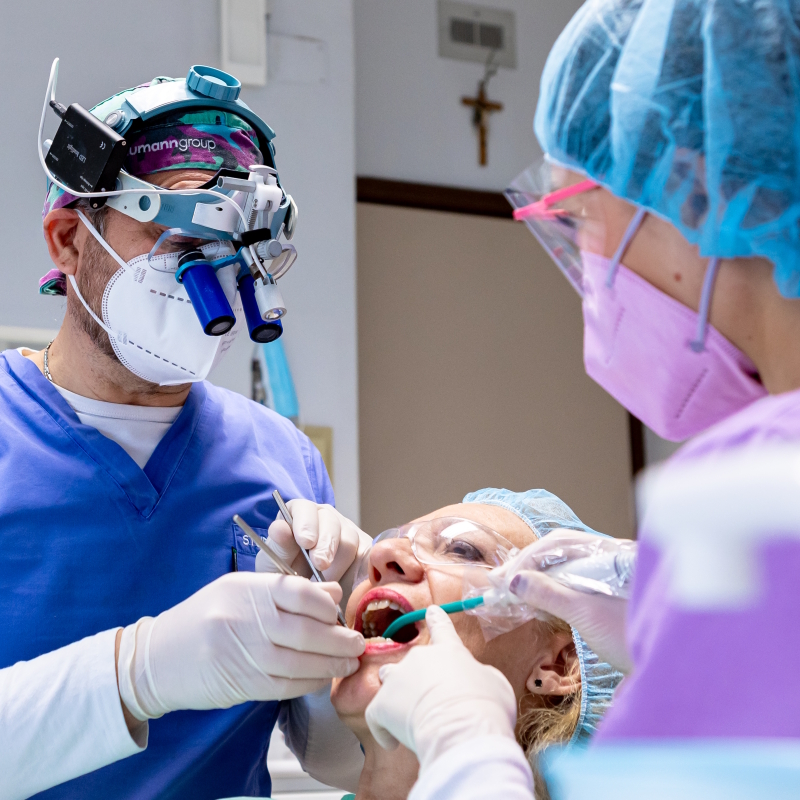 Benefici dei trattamenti di parodontologia